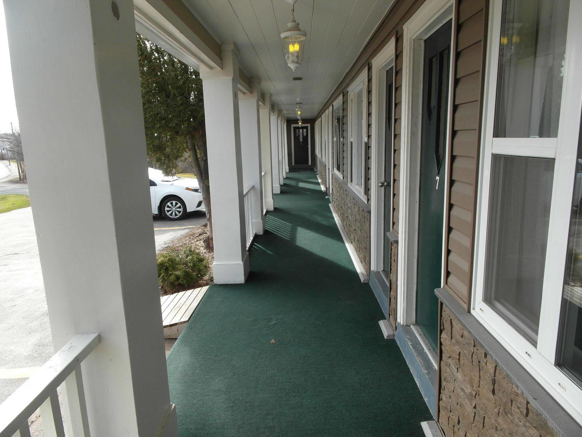 The Lionstone Inn Motel And Cottages Pictou Exterior foto